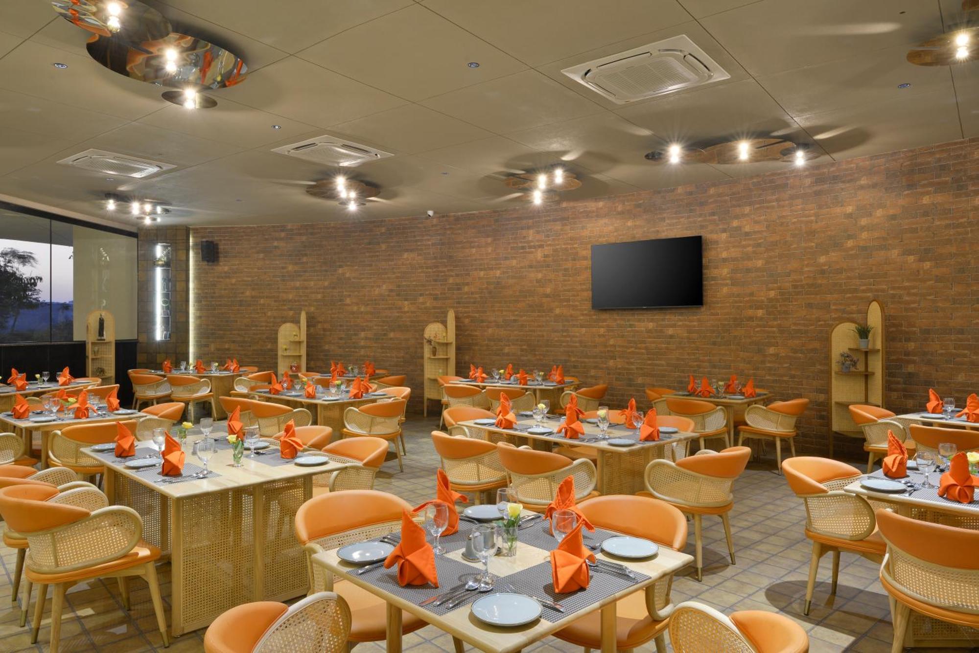 Urbane By Treat Daman Hotel Exterior foto